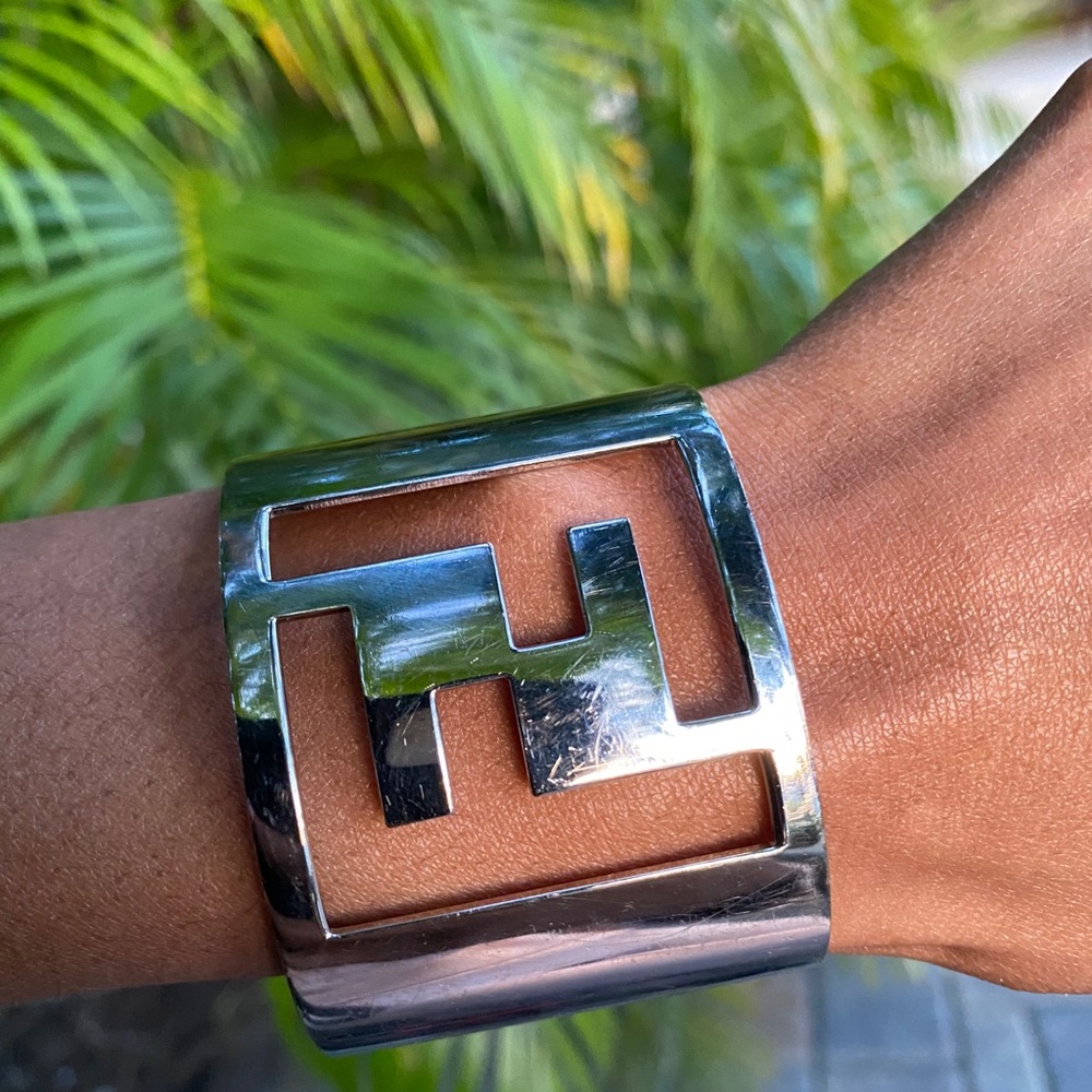 ❌ SOLD ON EBAY Fendi Logo Zucca Cuff - Picture 7 of 8